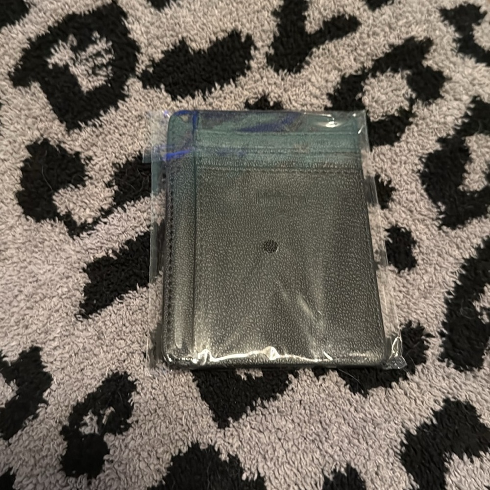 Halara card holder
